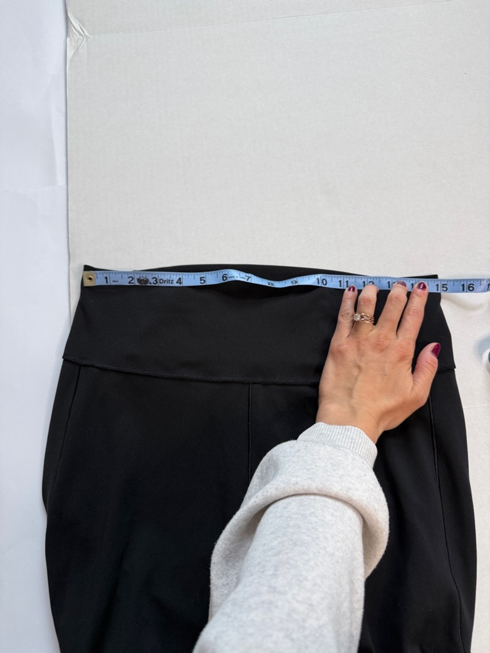Adidas High-Rise Workout Leggings Cropped Black size Large - Picture 12 of 13